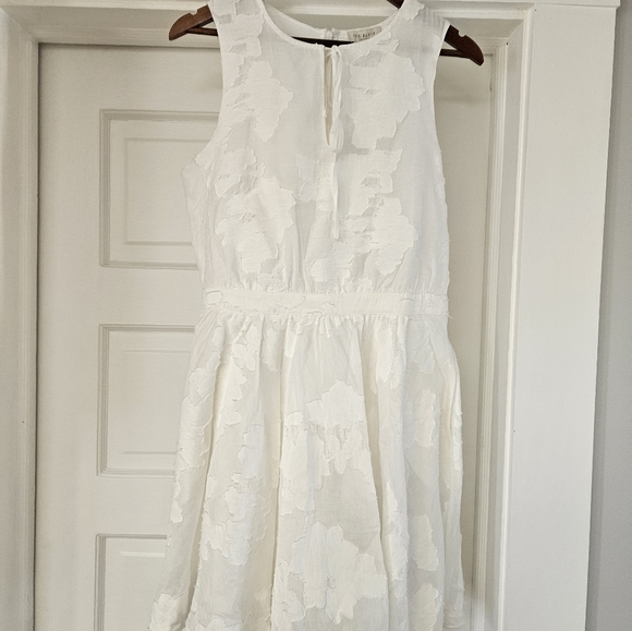 Ted Baker Maylee Flower Appliqué Dress size large - Picture 7 of 10